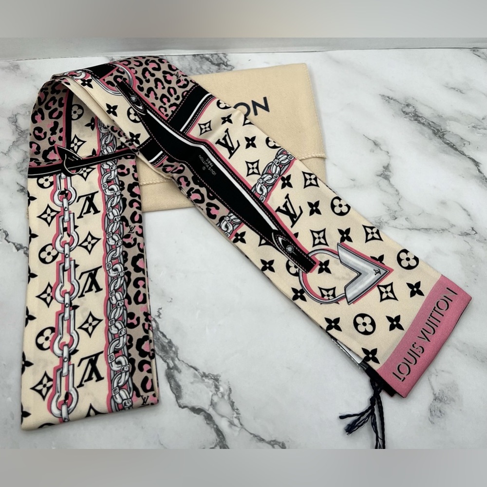 Louis Vuitton Wild at Heart Bandeau New w Tags